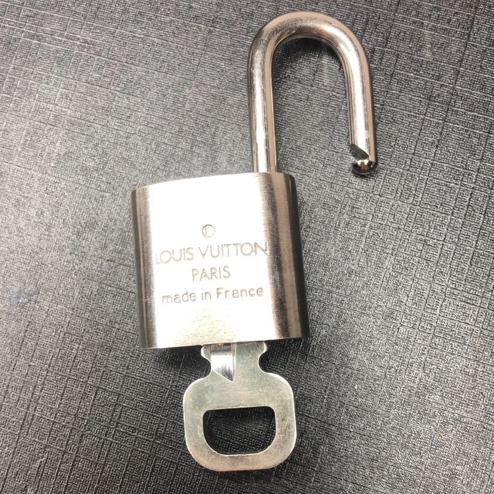 LOUIS VUITTON Brushed Palladium Lock and Key Silver Padlock Rare #301